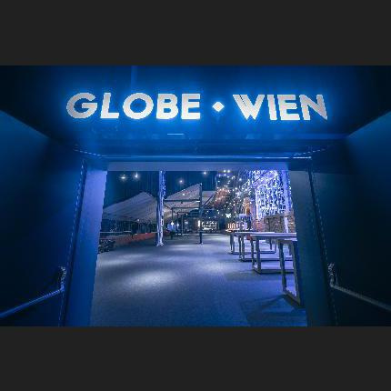 Globe Wien Foyer (c) Adrian Rigele