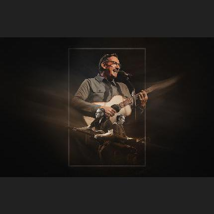 (c) Pascal Riesinger